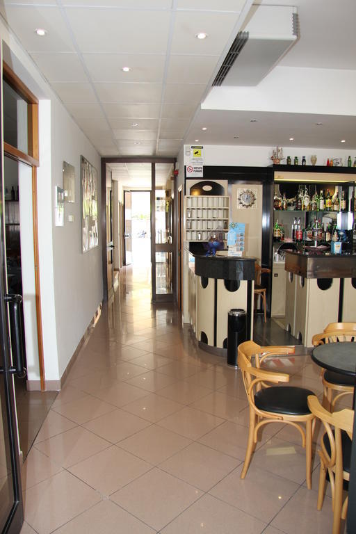 Hotel Vela Azzurra Rimini Exterior photo
